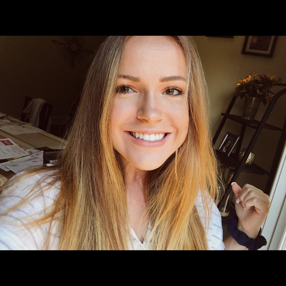 Meet your Posher, Emily